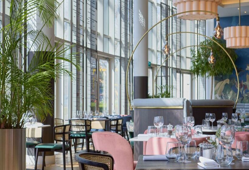 Doubletree By Hilton Hotel London Excel