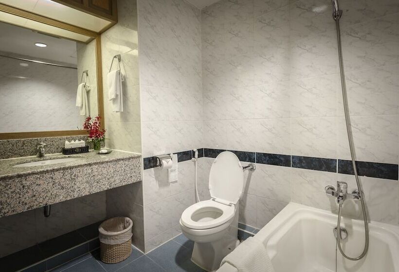 هتل Grand Tower Inn Rama 6 Sha Extra Plus
