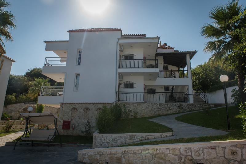 هتل Halkidiki Palace
