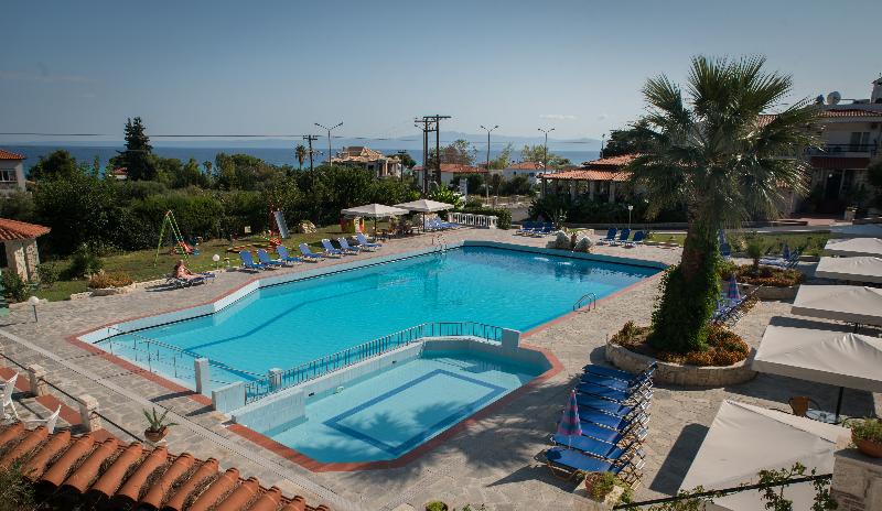 هتل Halkidiki Palace