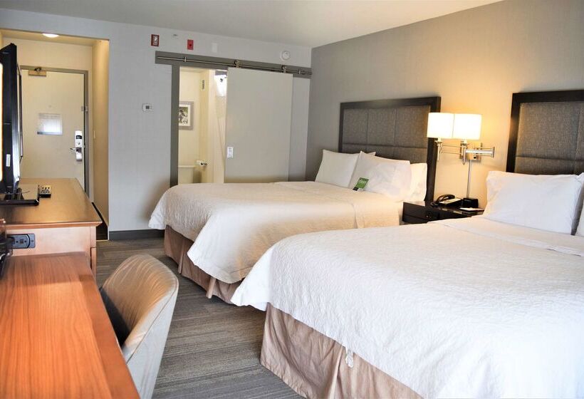 בית מלון כפרי Hampton Inn & Suites By Hilton Calgary  University Northwest
