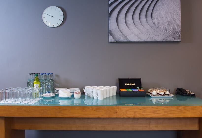 Fotos del hotel Holiday Inn London West, An Ihg:  5