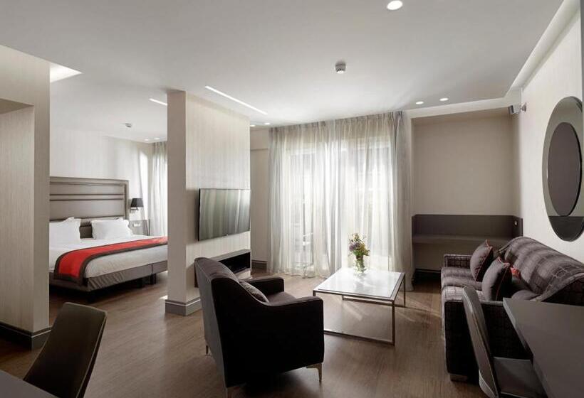 Fotos del hotel Holiday Suites:  3