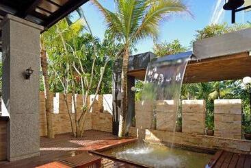 هتل Lanta Sand Resort & Spa