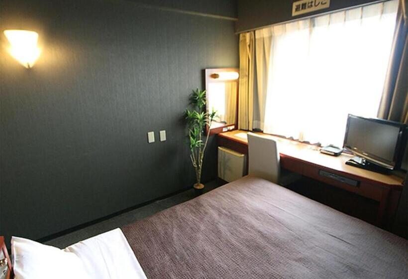 בית מלון כפרי Livemax Budget Yokohama Tsurumi
