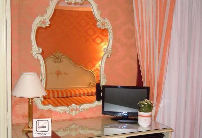 Fotos del hotel Lux:  14