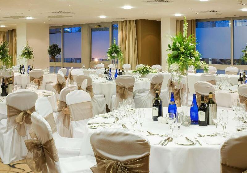 Fotos del hotel Mercure Cardiff Holland House  & Spa:  13