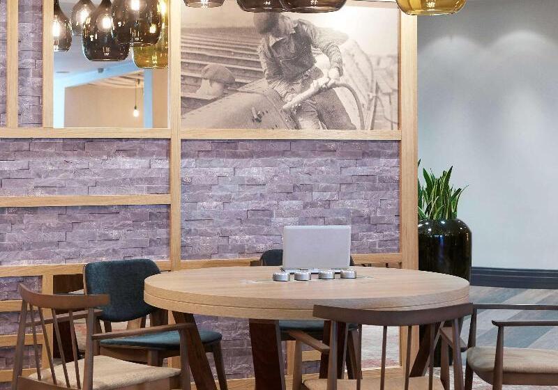 Fotos del hotel Mercure Cardiff Holland House  & Spa:  20