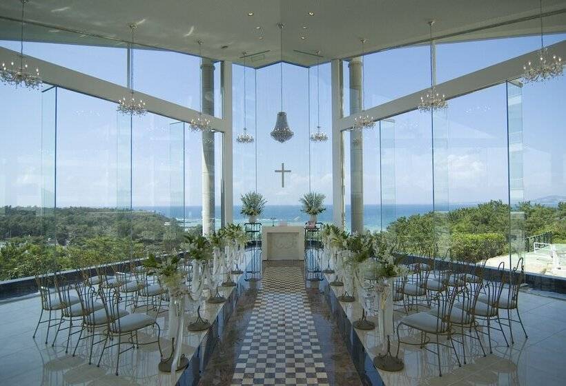 فندق Okinawa Kariyushi Beach Resort Ocean Spa