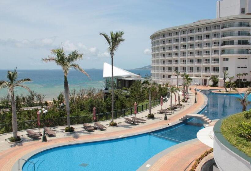هتل Okinawa Kariyushi Beach Resort Ocean Spa