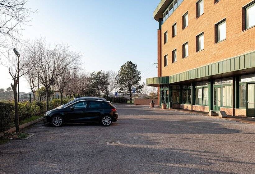 Phi Hotel Emilia