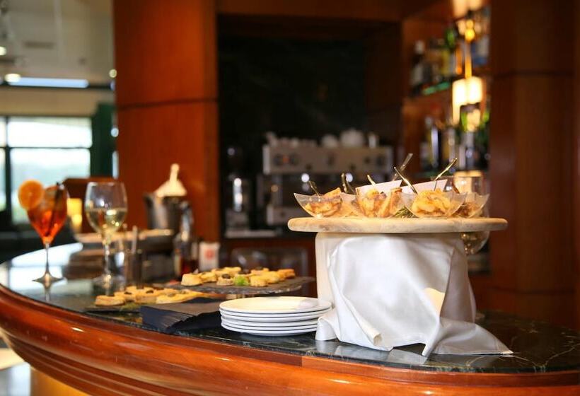 Phi Hotel Emilia