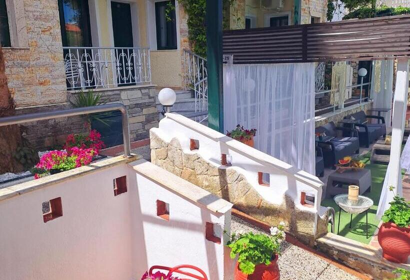 هتل Philoxenia Spa