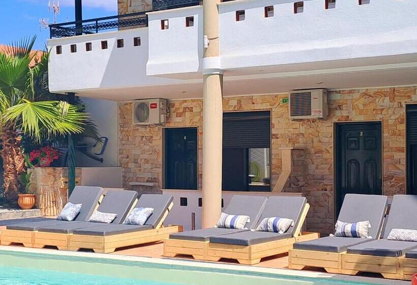 هتل Philoxenia Spa