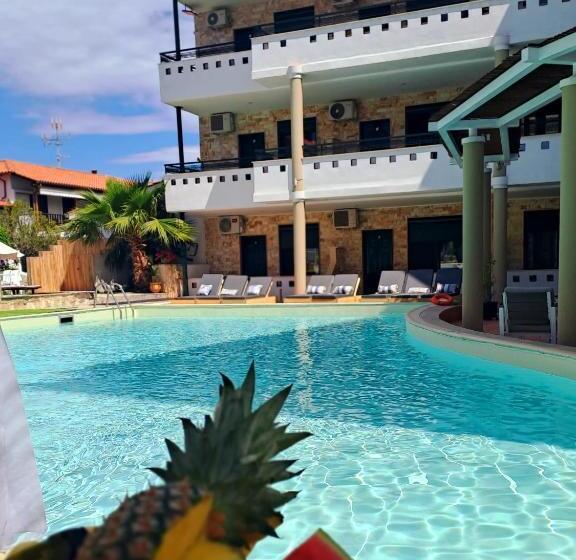 هتل Philoxenia Spa