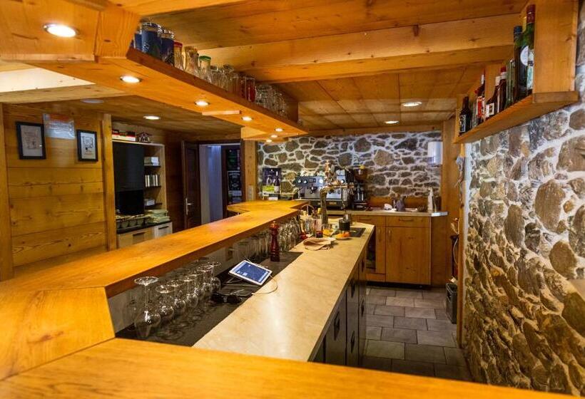 هتل Restaurant Les Lilas