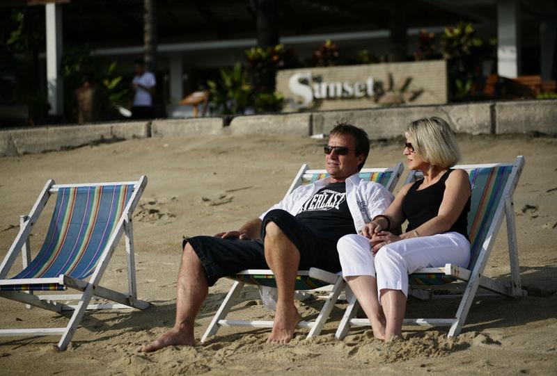 هتل Sunset Beach Resort   Sha Extra Plus