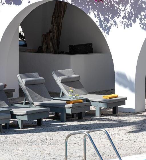 Santorini Kastelli Resort