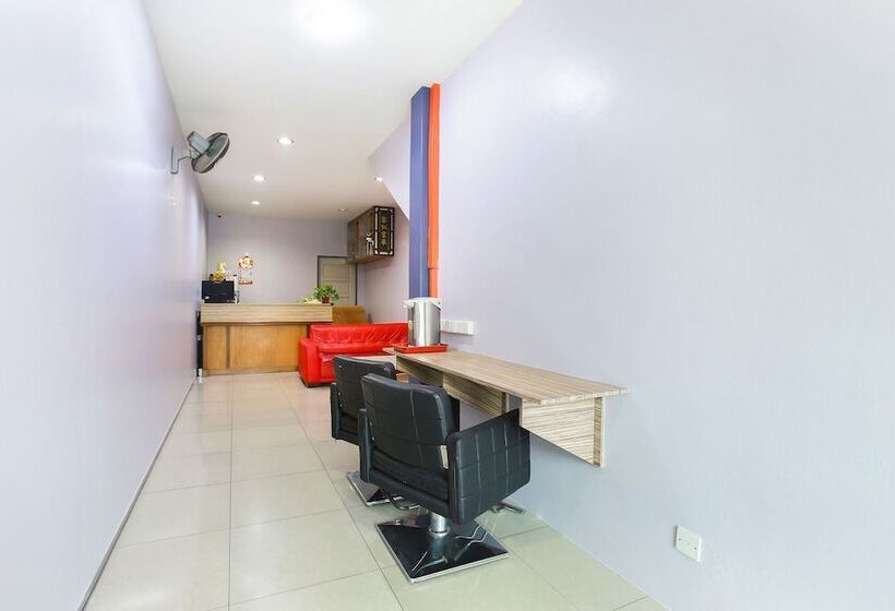 De Hotel By Oyo Rooms