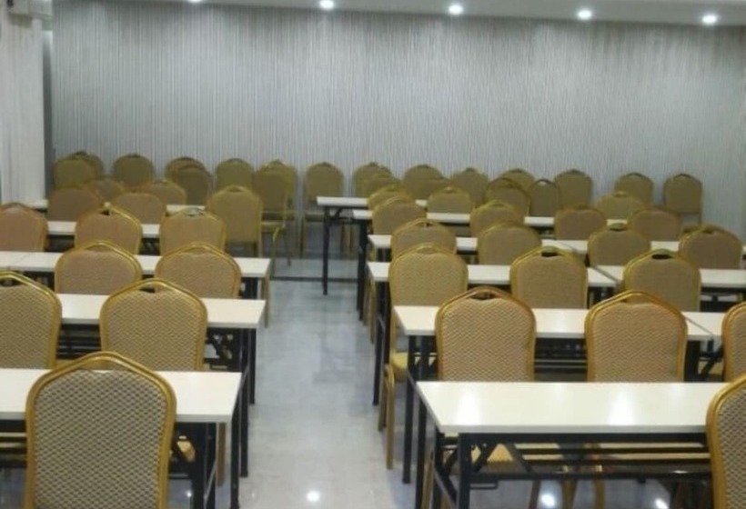 هتل Greentree Inn Fuzhou Eastern Capital Express