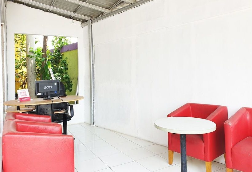 Отель Wisma Gahalta Syariah By Oyo Rooms