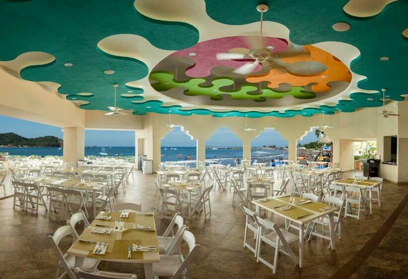 Azul Ixtapa All Inclusive Beach Resort & Convention Center