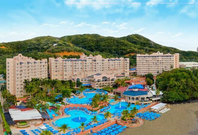 Azul Ixtapa All Inclusive Beach Resort & Convention Center