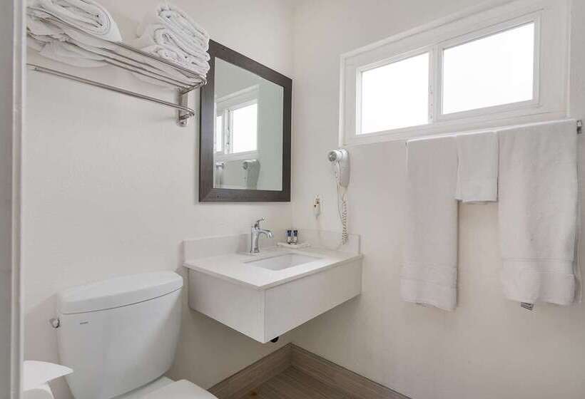 هتل Americas Best Value Inn & Suites Anaheim