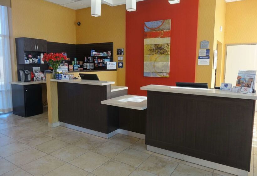 בית מלון כפרי Best Western Plus Bowmanville