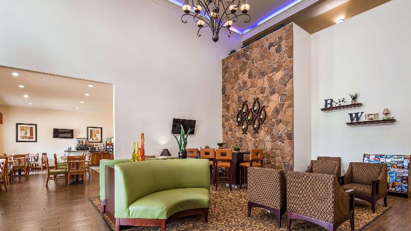 هتل Best Western Plus Hobby Airport Inn And Suites