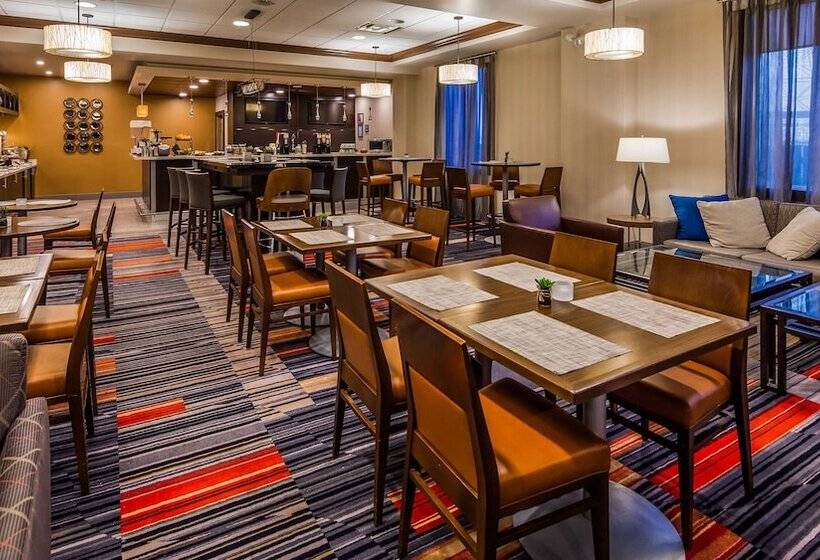 ホテル Waterloo Suites