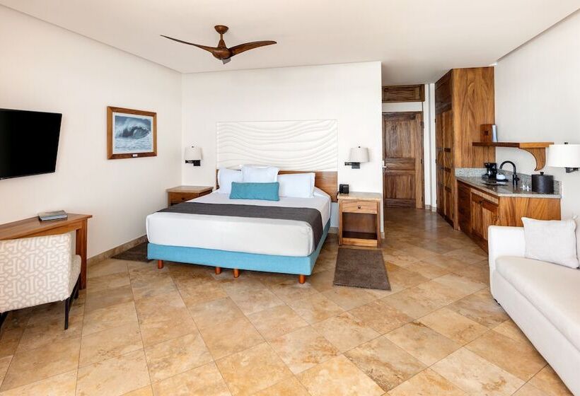 هتل Cabo Surf