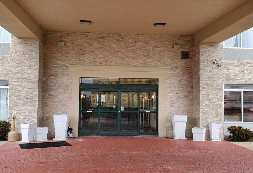 هتل Comfort Inn & Suites Decatur Forsyth