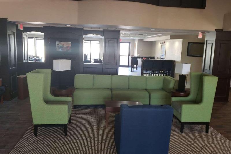 هتل Comfort Inn & Suites Decatur Forsyth