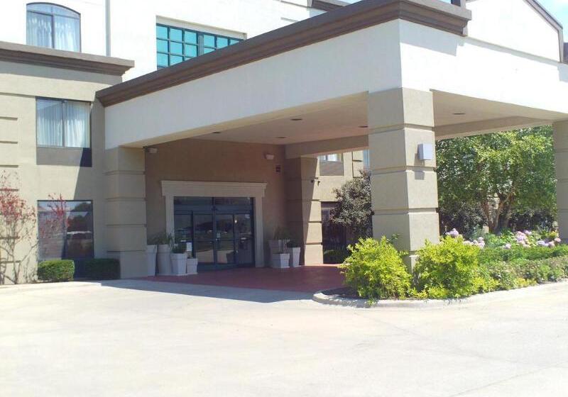 هتل Comfort Inn & Suites Decatur Forsyth