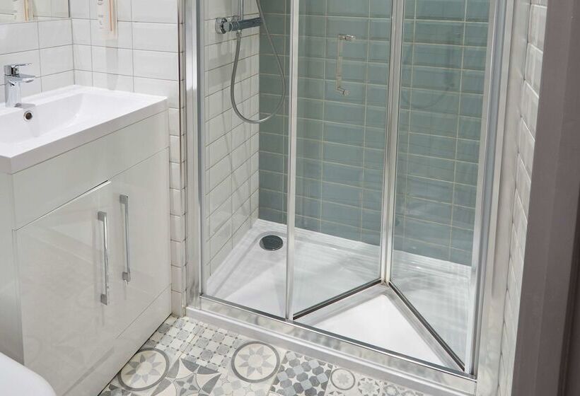 هتل Comfort Inn Victoria