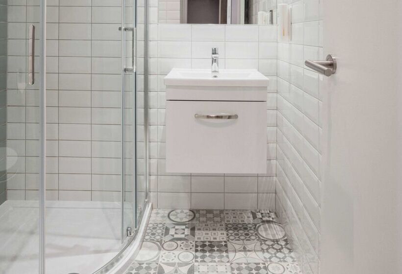 هتل Comfort Inn Victoria