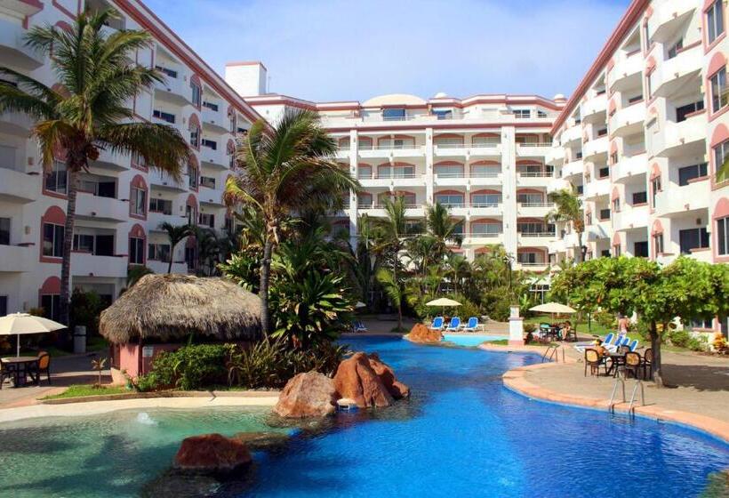 Fotos del hotel Costa Bonita Condominium & Beach Resort:  12