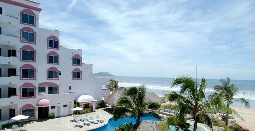 Fotos del hotel Costa Bonita Condominium & Beach Resort:  3
