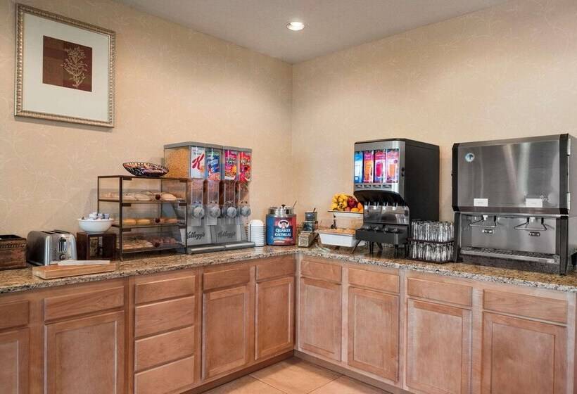 فندق Country Inn & Suites By Radisson, Stevens Point, Wi