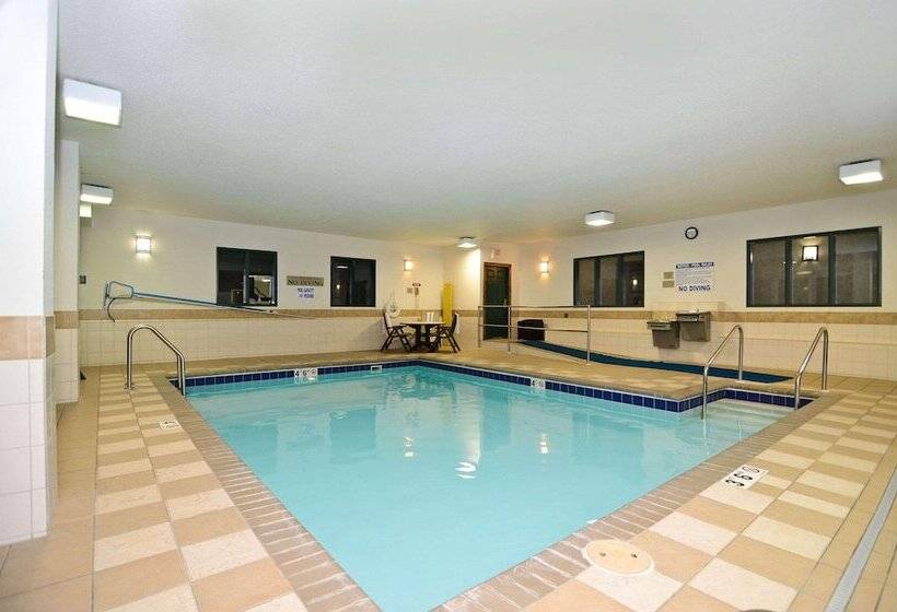 فندق Country Inn & Suites By Radisson, Stevens Point, Wi
