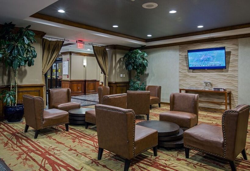 هتل Crowne Plaza Newark Airport, An Ihg