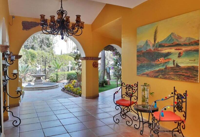 هتل El Encanto Inn & Suites