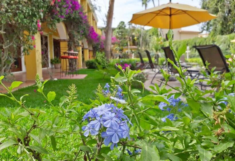هتل El Encanto Inn & Suites