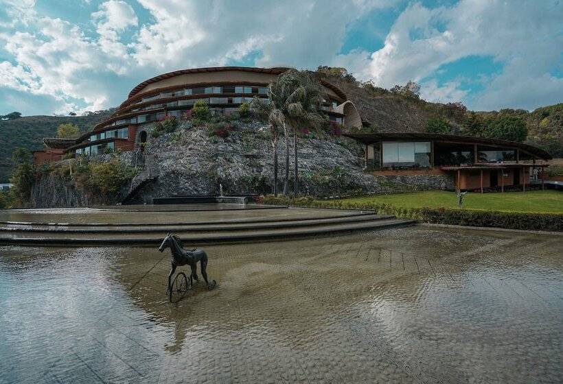هتل El Santuario Resort & Spa
