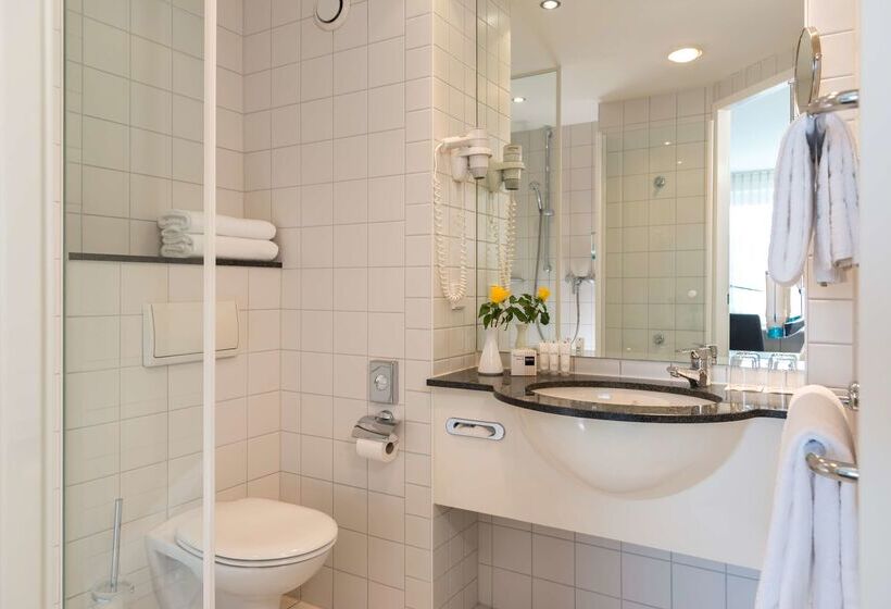 Fotos del hotel Essential By Dorint Berlin-adlershof:  8