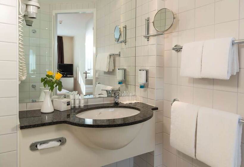 Fotos del hotel Essential By Dorint Berlin-adlershof:  59