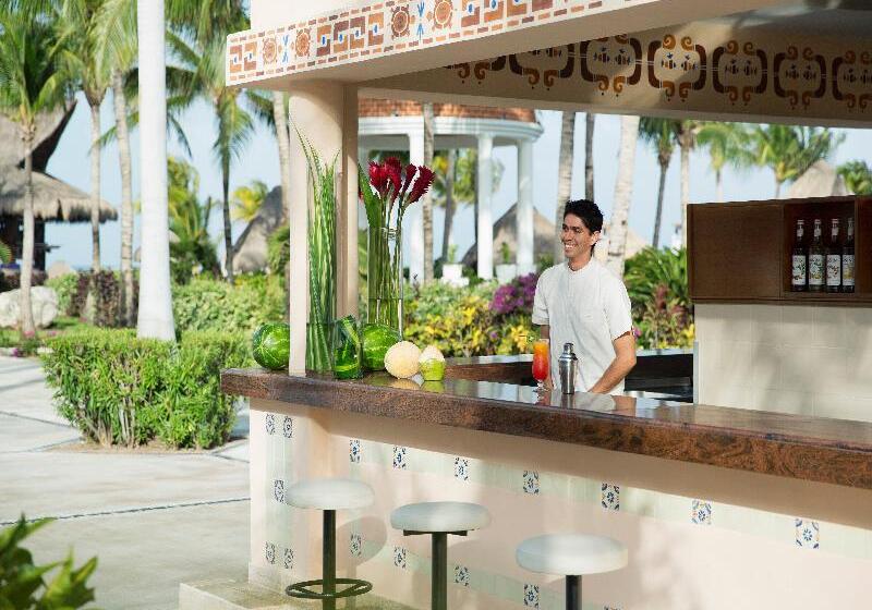 هتل Excellence Riviera Cancun All Inclusive - Adults Only