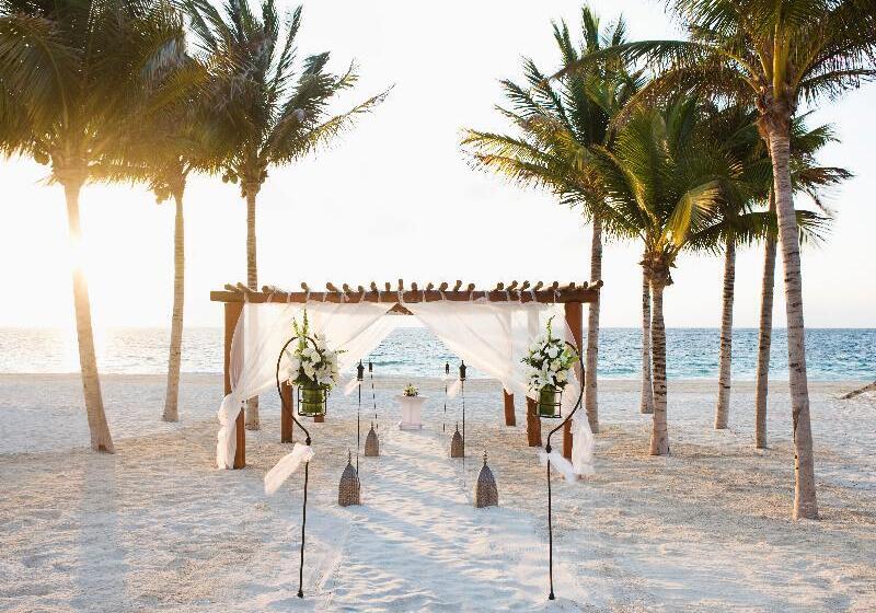 هتل Excellence Riviera Cancun All Inclusive - Adults Only