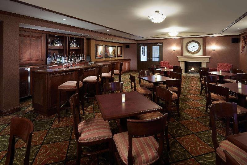 هتل Hampton Inn & Suites By Hilton Montreal Dorval